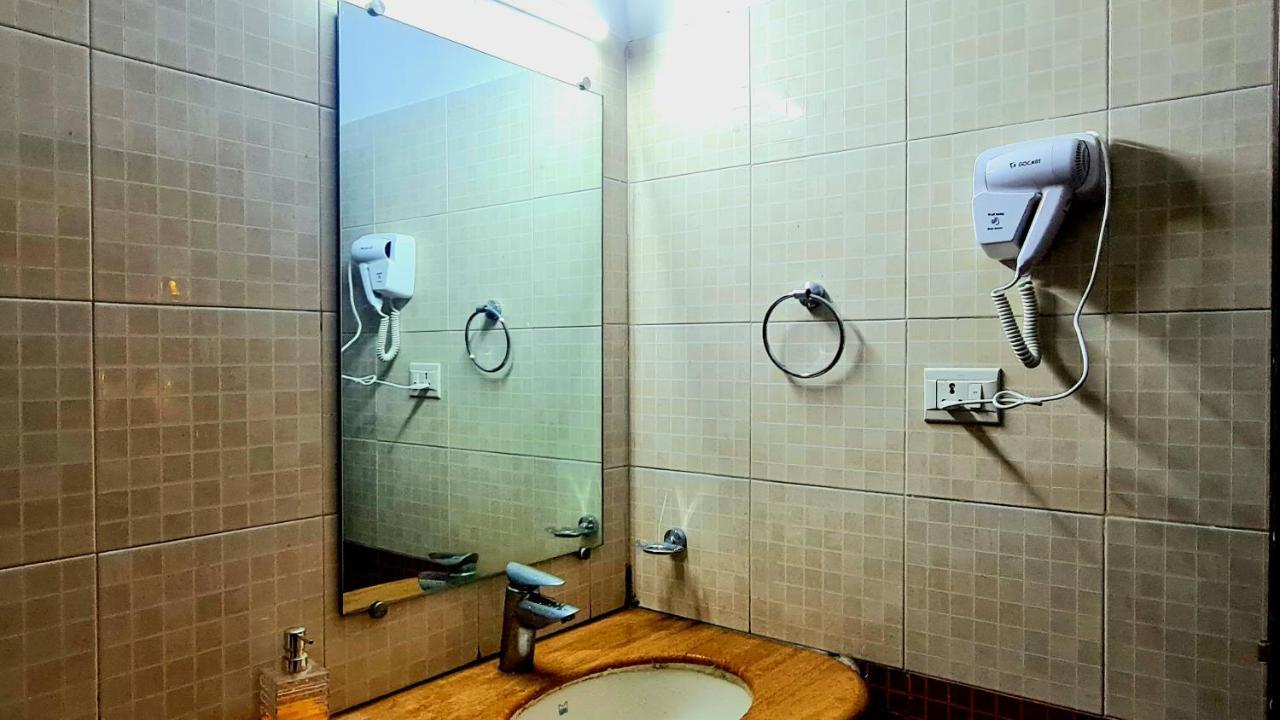Lifespace- Spacious Hostel In A Luxurious Villa بونة المظهر الخارجي الصورة